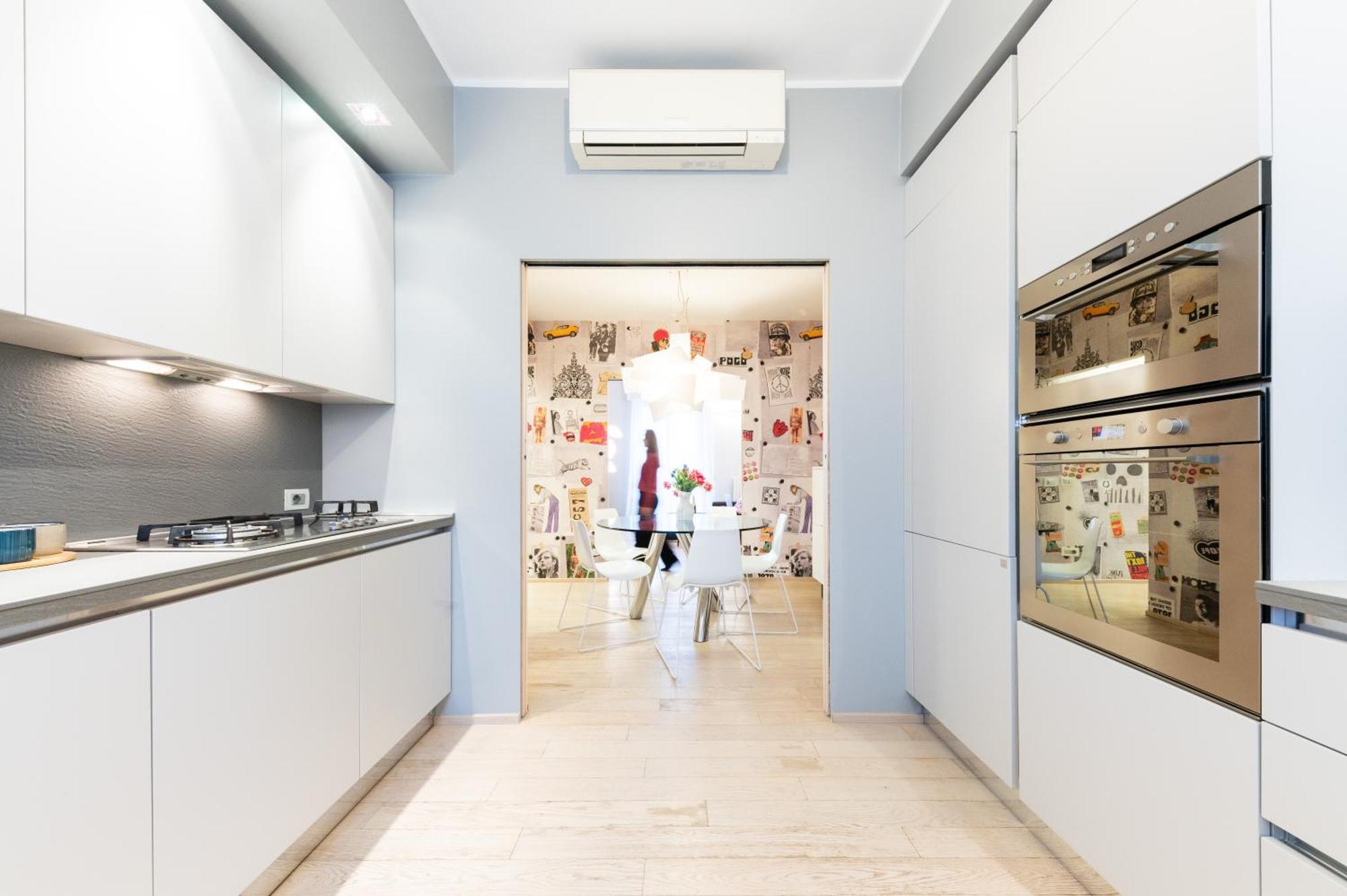 Rego Panoramic View Floor * Milan