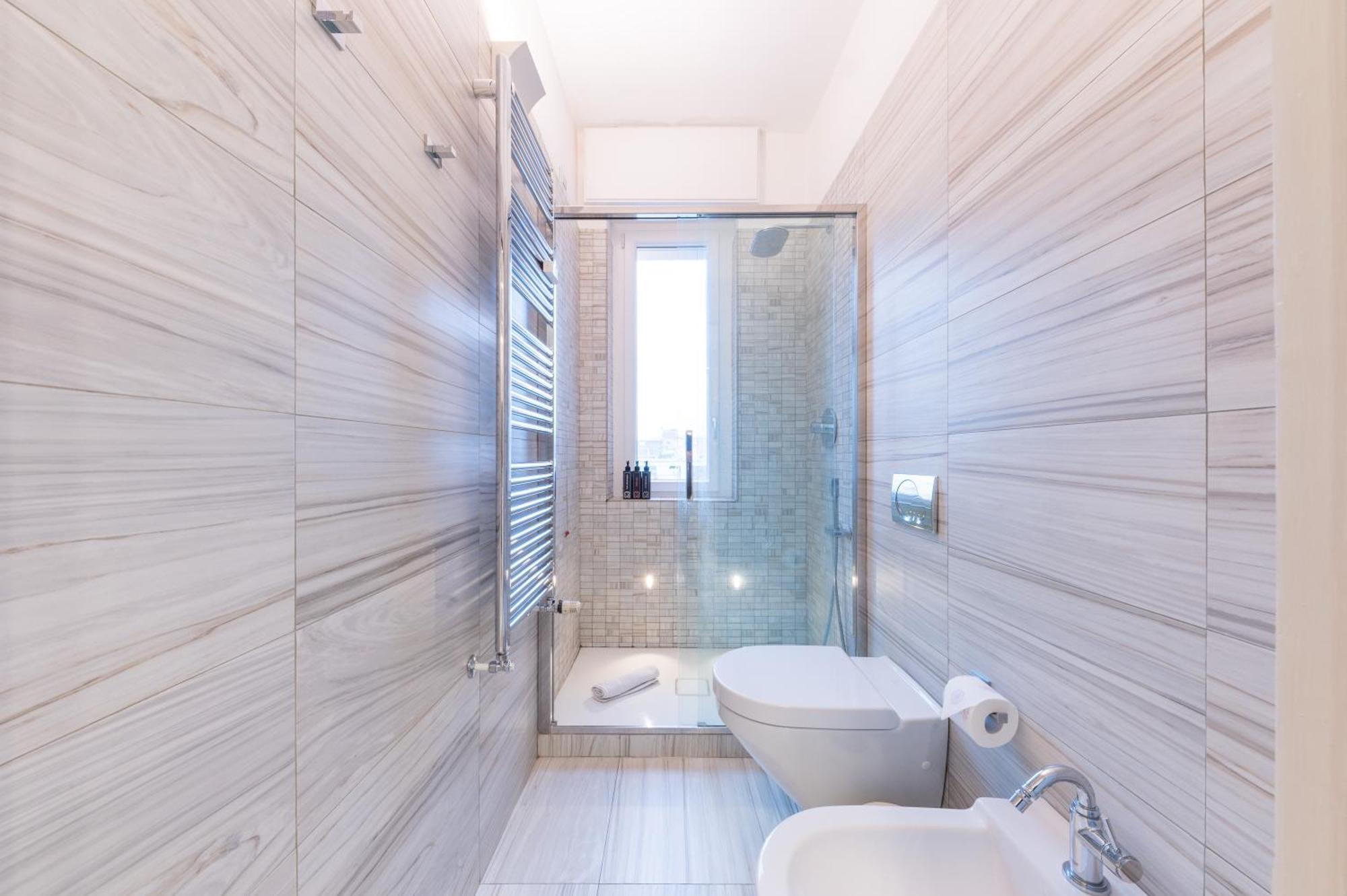 Rego Panoramic View Floor * Milan